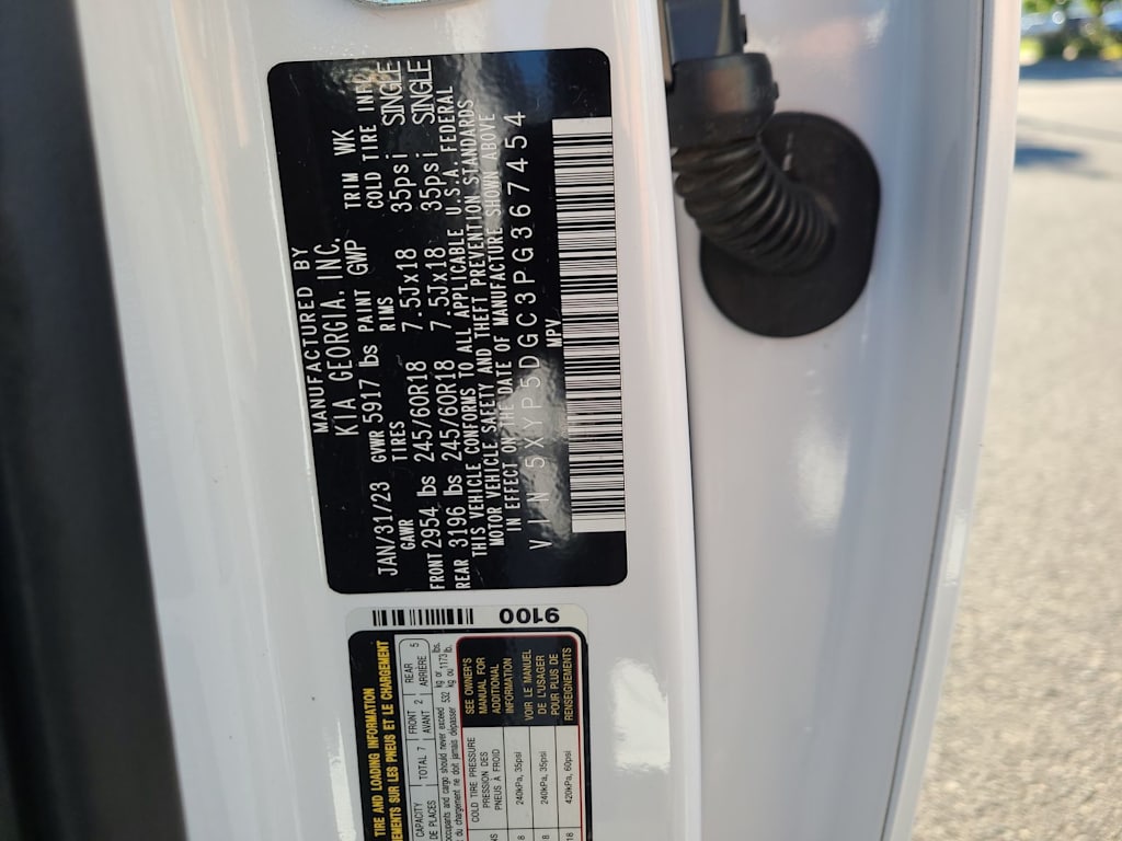 Thumbnail: 2023 Kia Telluride - 18