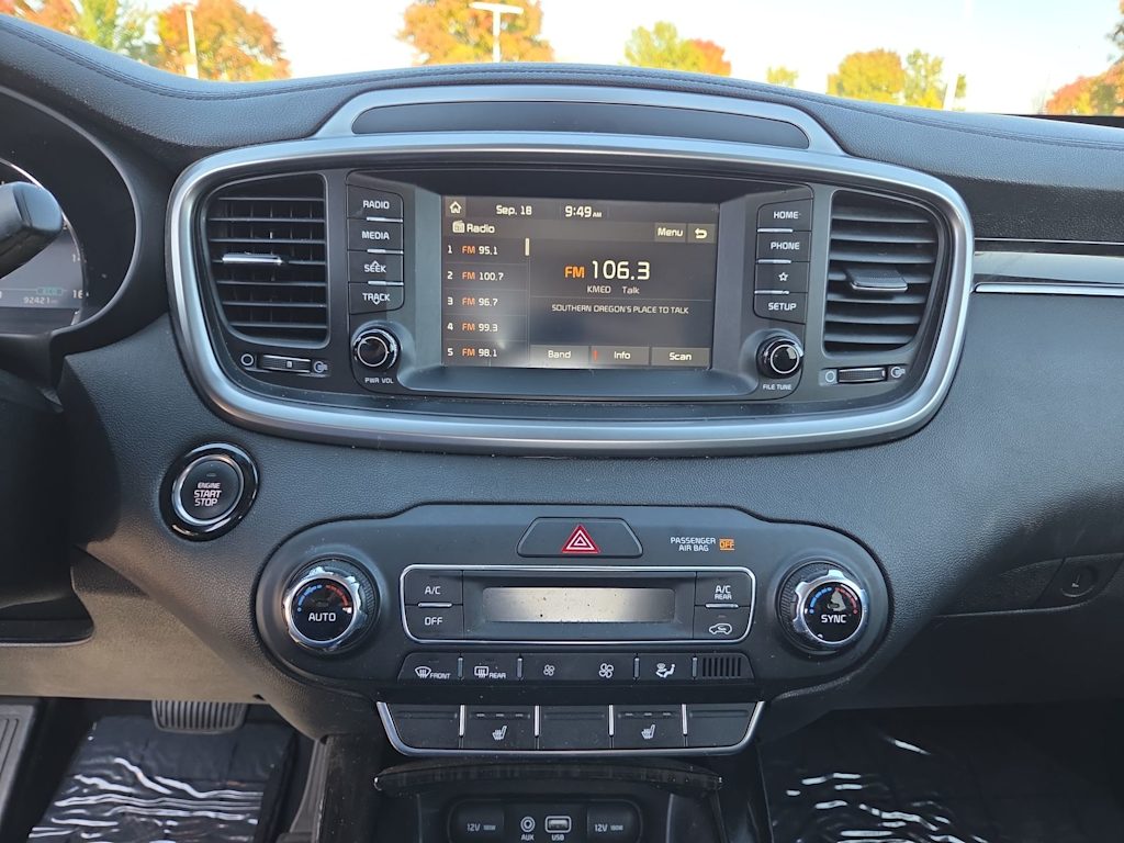 Thumbnail: 2020 Kia Sorento - 14