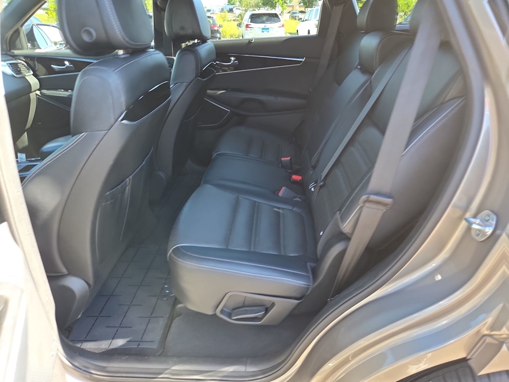 Thumbnail: 2016 Kia Sorento - 29