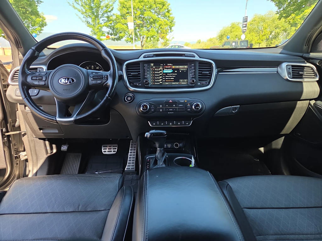 Thumbnail: 2016 Kia Sorento - 10
