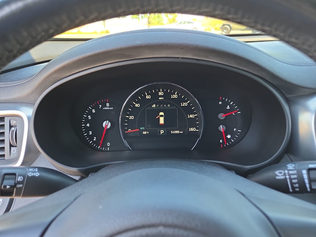 Thumbnail: 2016 Kia Sorento - 17