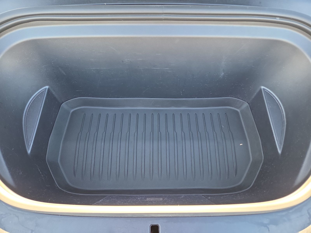 Thumbnail: 2023 Tesla Model Y - 24