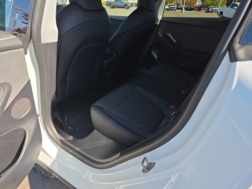Thumbnail: 2026 Tesla Model Y - 10