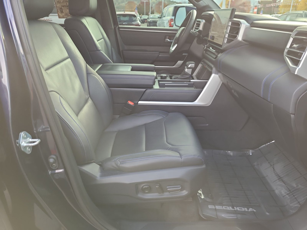 Thumbnail: 2025 Toyota Sequoia - 12