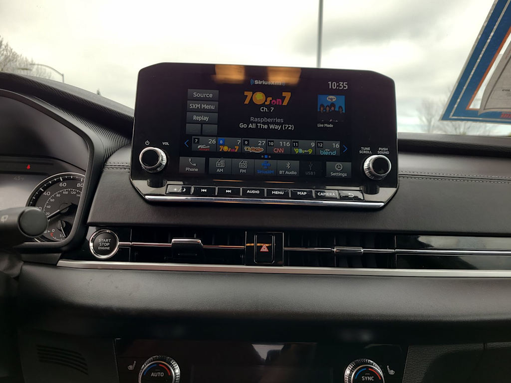 Thumbnail: 2024 Mitsubishi Outlander - 14