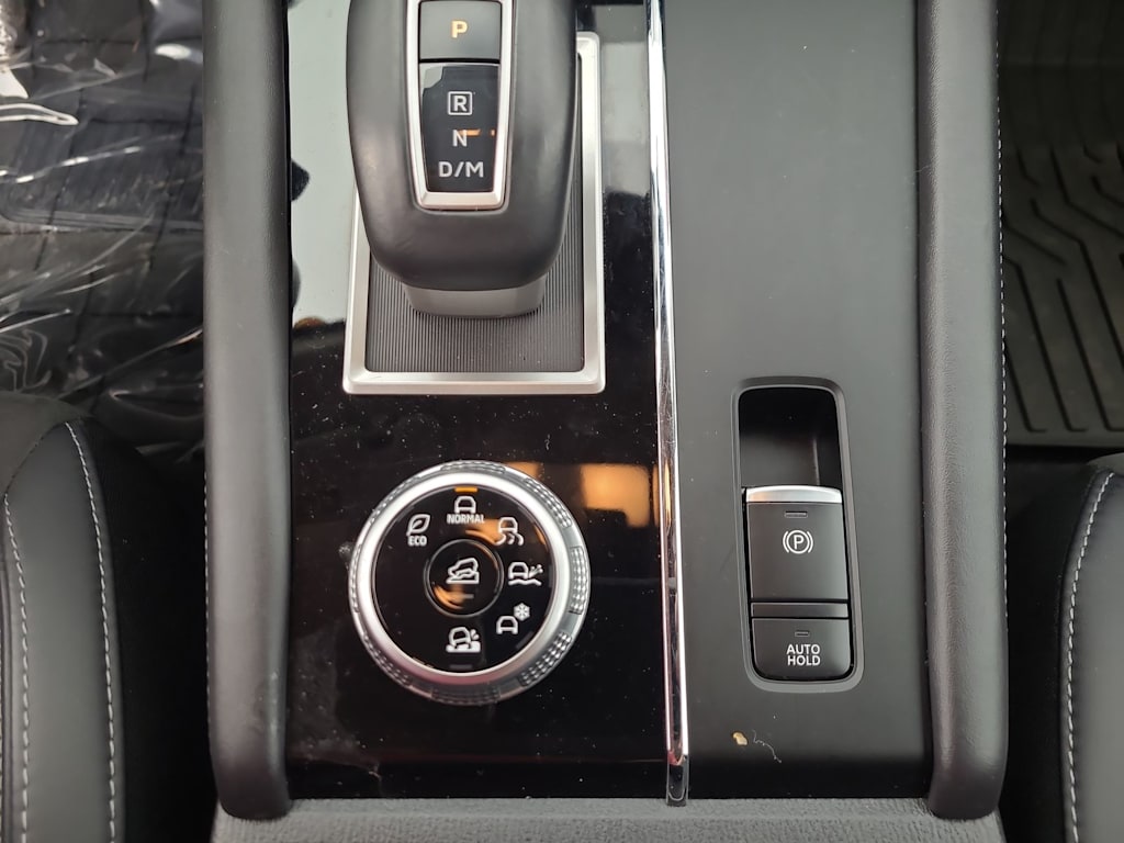 Thumbnail: 2024 Mitsubishi Outlander - 29