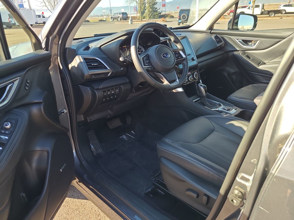 Thumbnail: 2023 Subaru Forester - 3