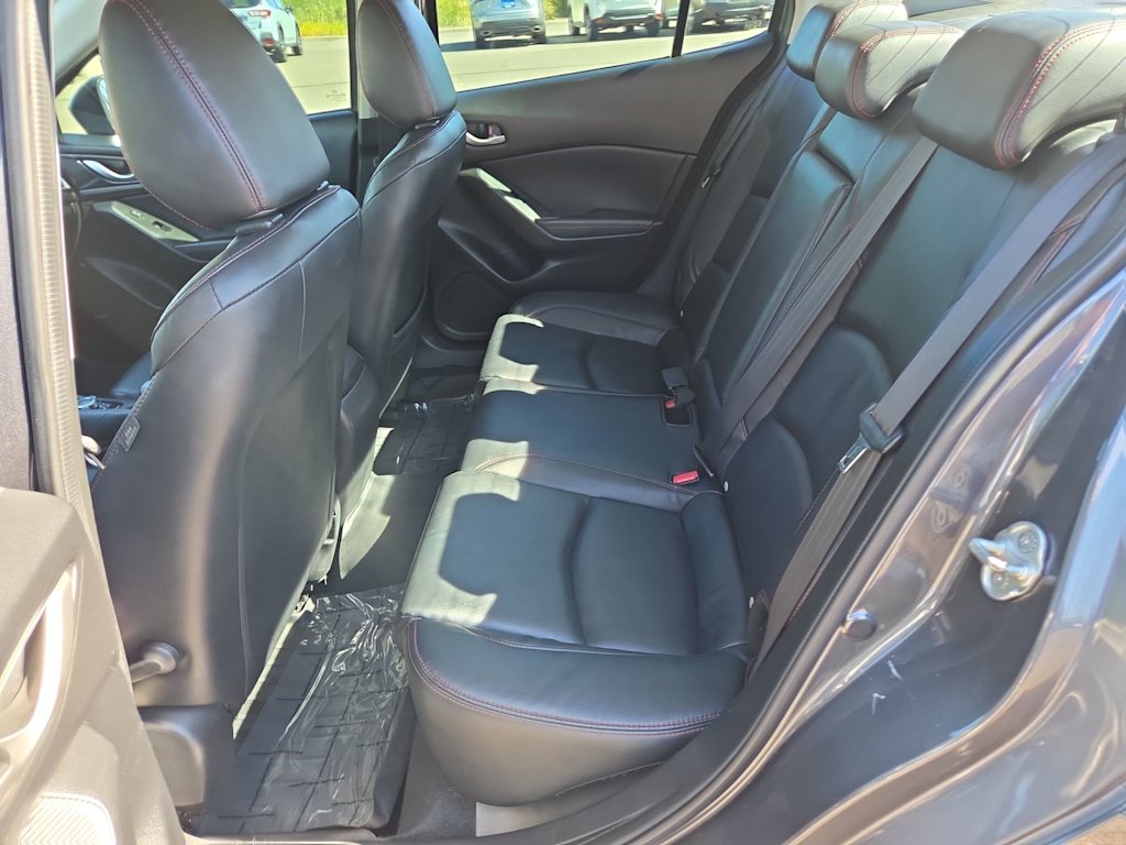 Thumbnail: 2015 Mazda Mazda3 - 28