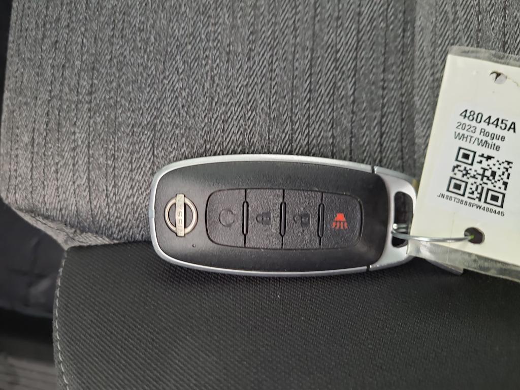 Thumbnail: 2023 Nissan Rogue - 19