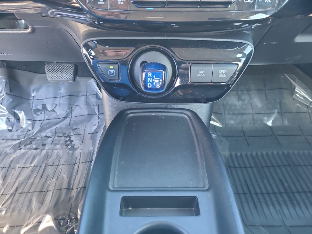 Thumbnail: 2022 Toyota Prius - 28