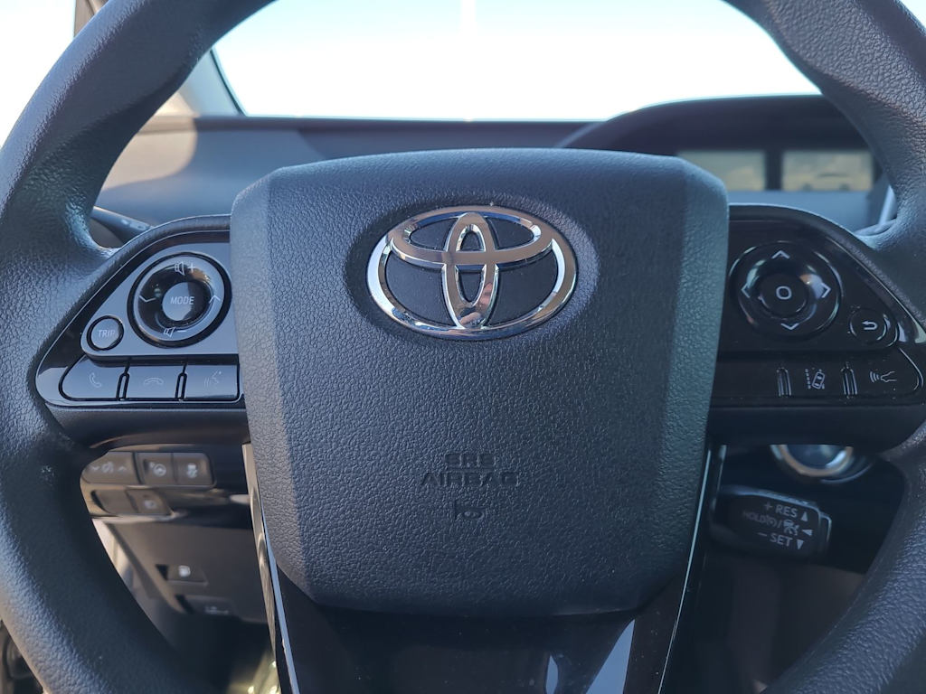Thumbnail: 2022 Toyota Prius - 27