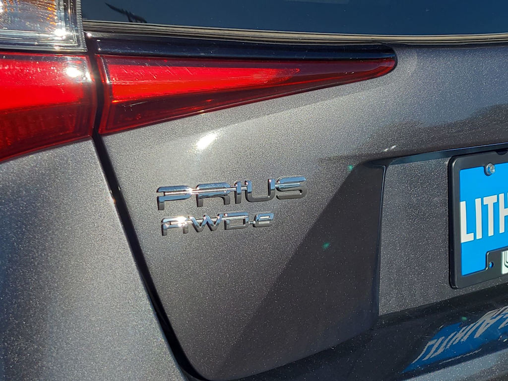 Thumbnail: 2022 Toyota Prius - 7