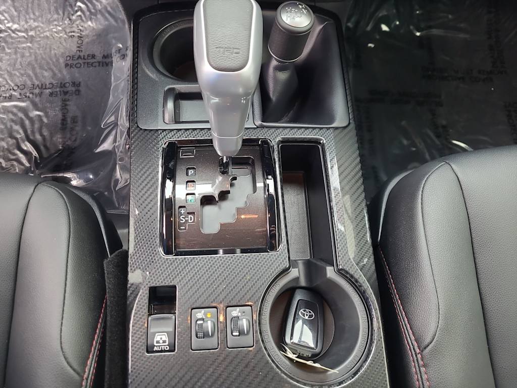 Thumbnail: 2023 Toyota 4Runner - 15