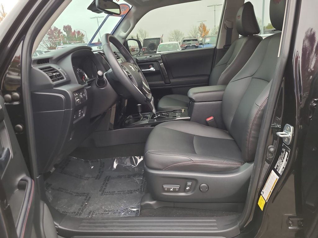 Thumbnail: 2023 Toyota 4Runner - 11