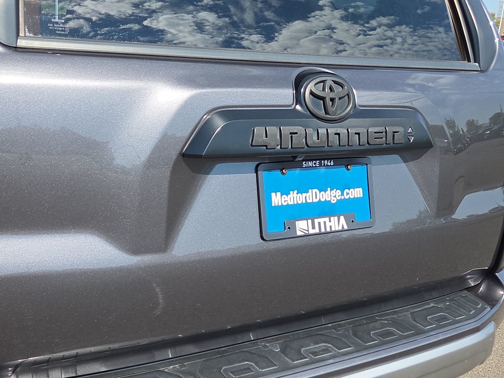 Thumbnail: 2021 Toyota 4Runner - 16