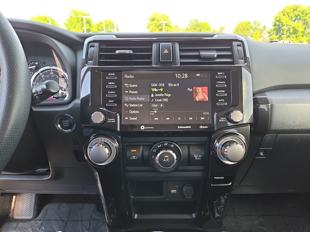 Thumbnail: 2021 Toyota 4Runner - 12