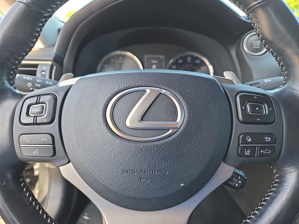 Thumbnail: 2017 Lexus IS - 28