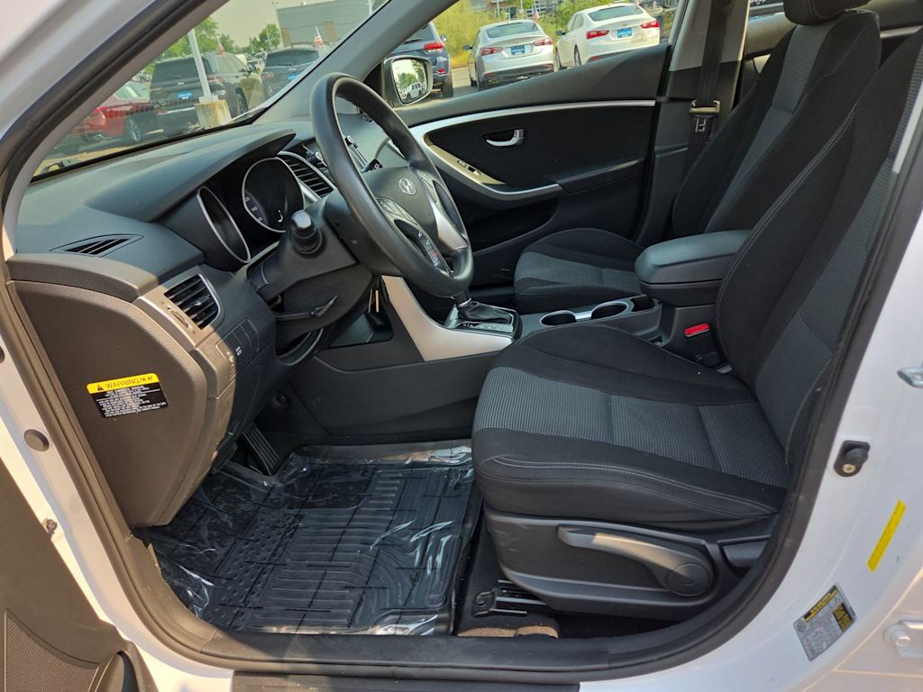 Thumbnail: 2016 Hyundai Elantra - 9