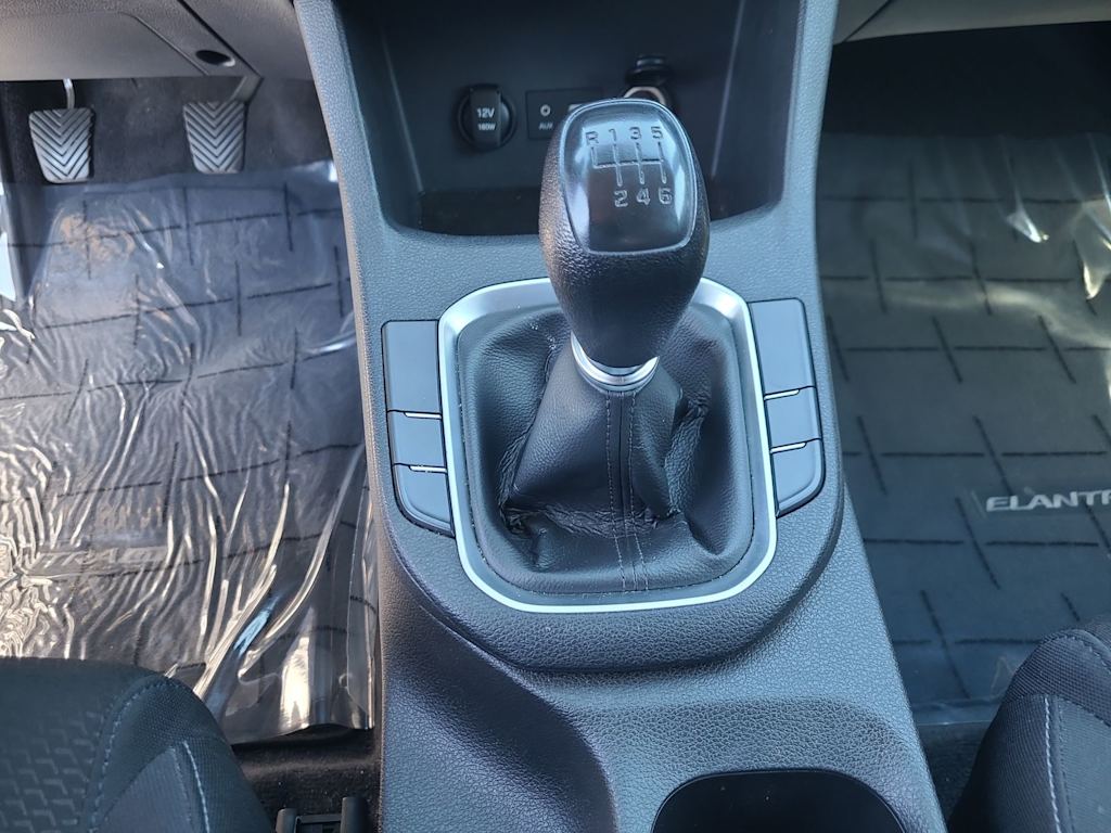 Thumbnail: 2018 Hyundai Elantra - 15