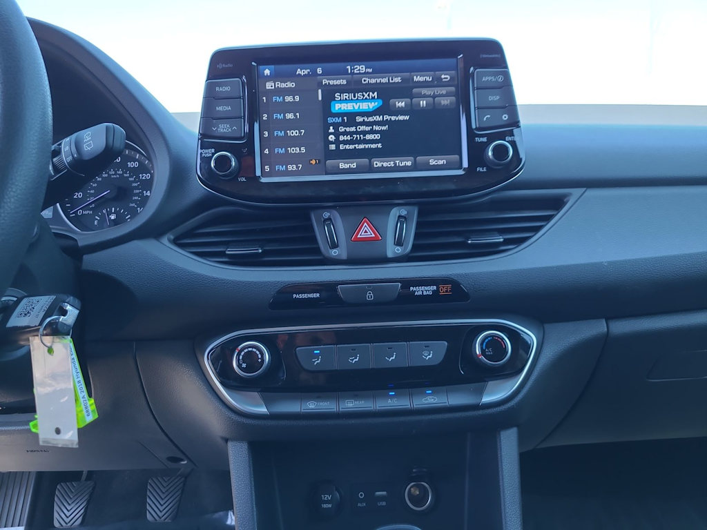 Thumbnail: 2018 Hyundai Elantra - 14