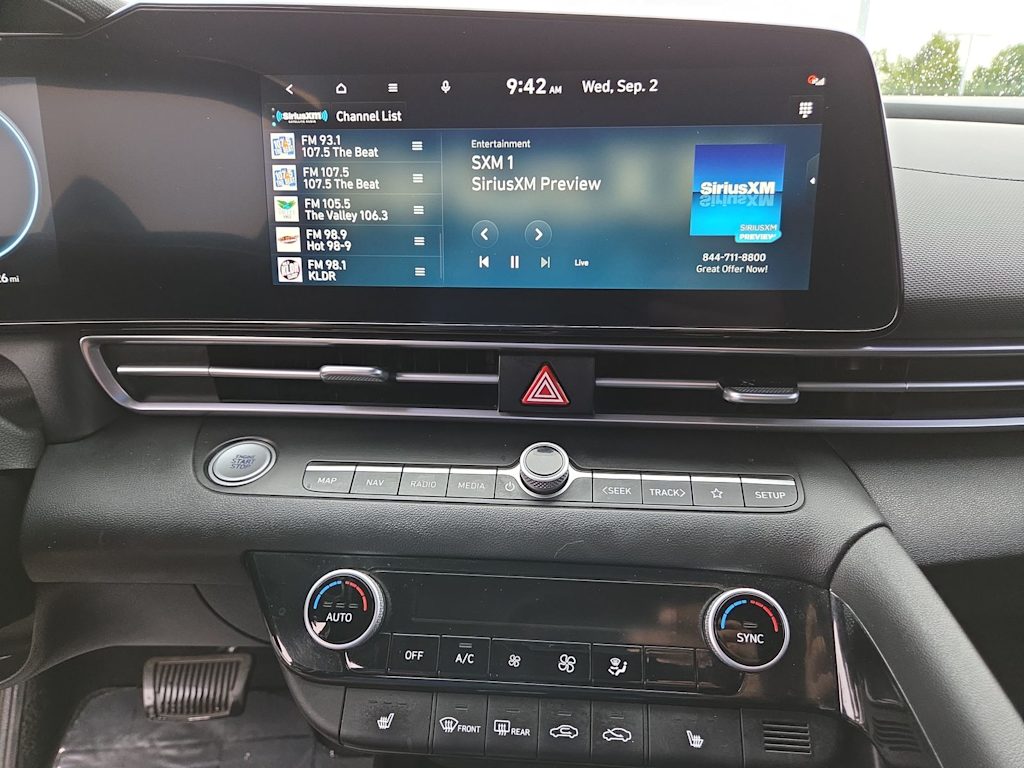 Thumbnail: 2023 Hyundai Elantra - 14