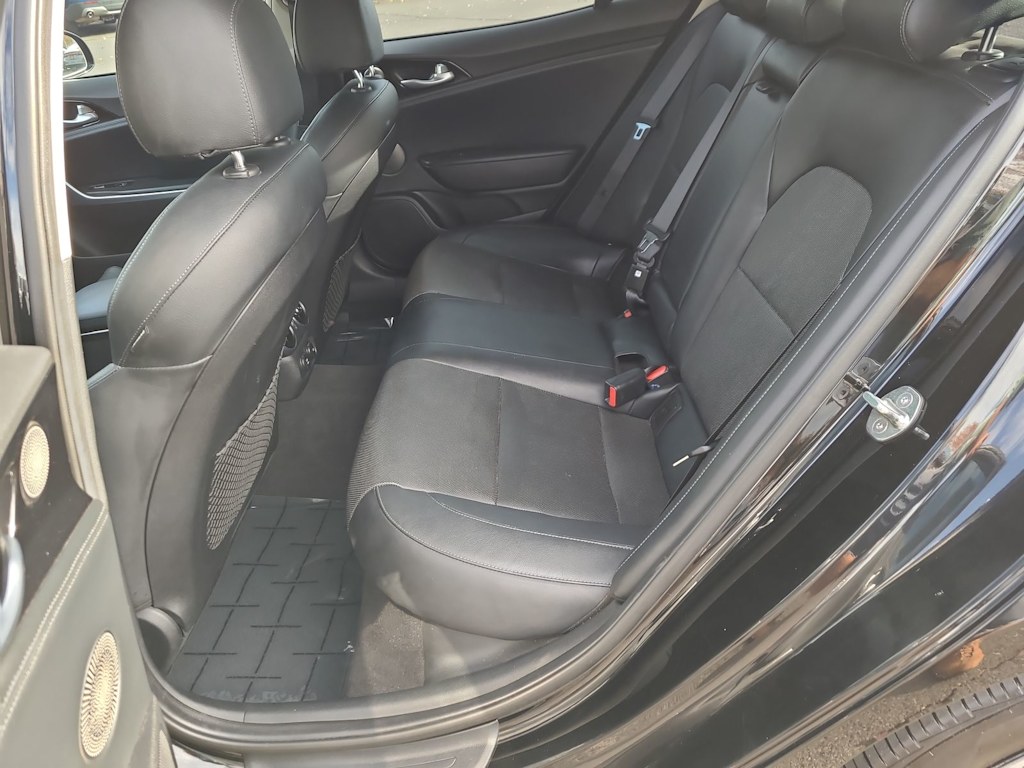 Thumbnail: 2018 Kia Stinger - 27