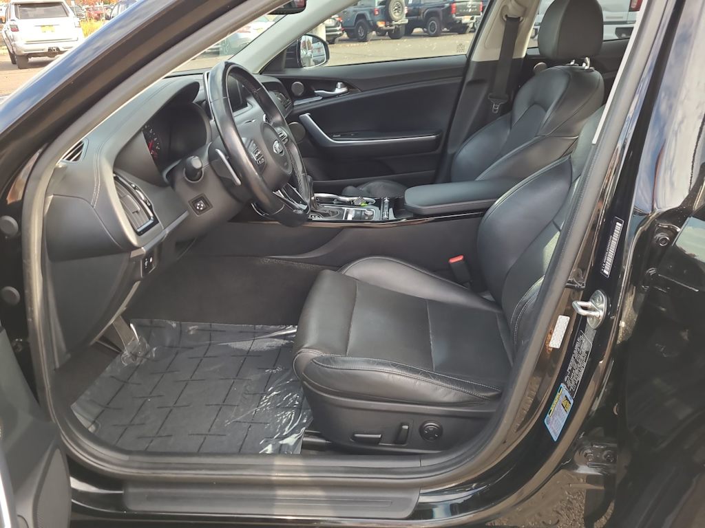 Thumbnail: 2018 Kia Stinger - 10