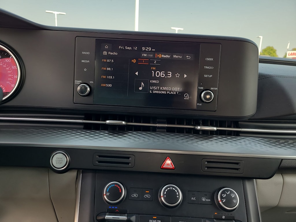 Thumbnail: 2022 Kia Carnival - 13