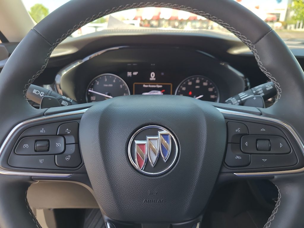 2022 Buick Envision Essence 29