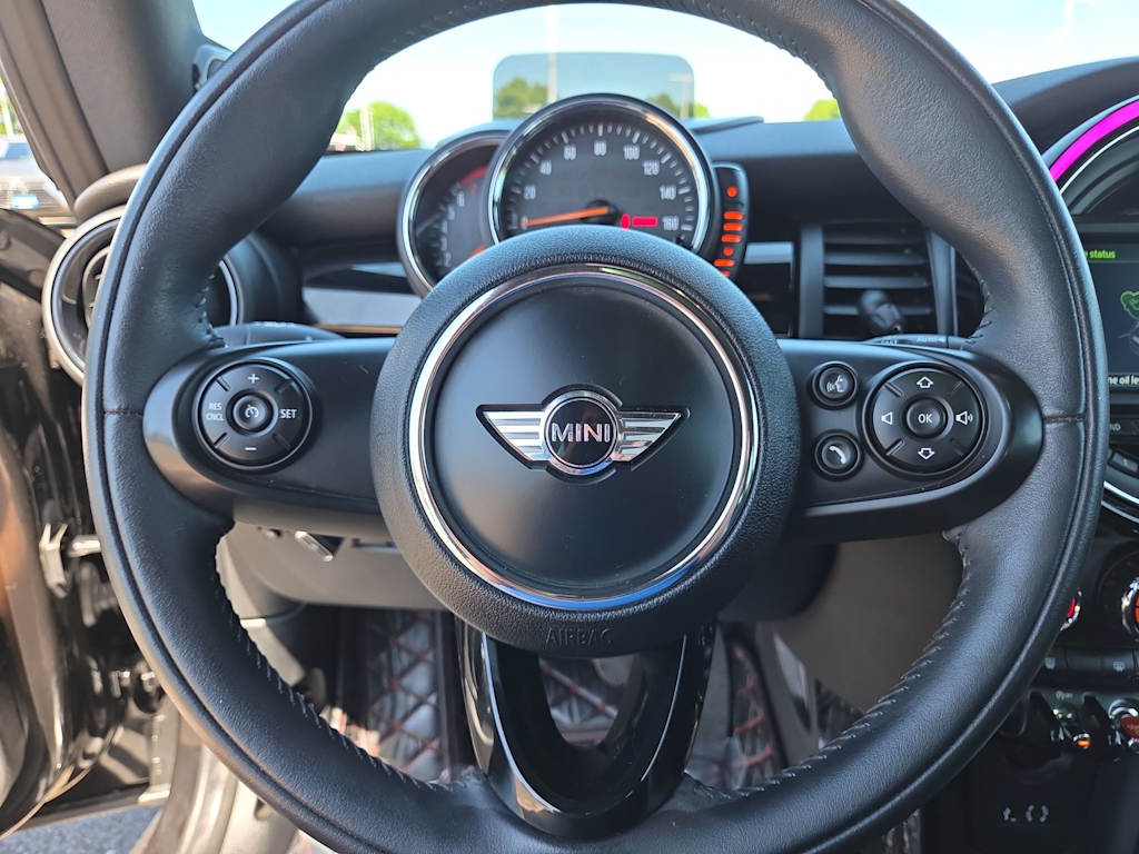 Thumbnail: 2017 MINI Cooper - 9