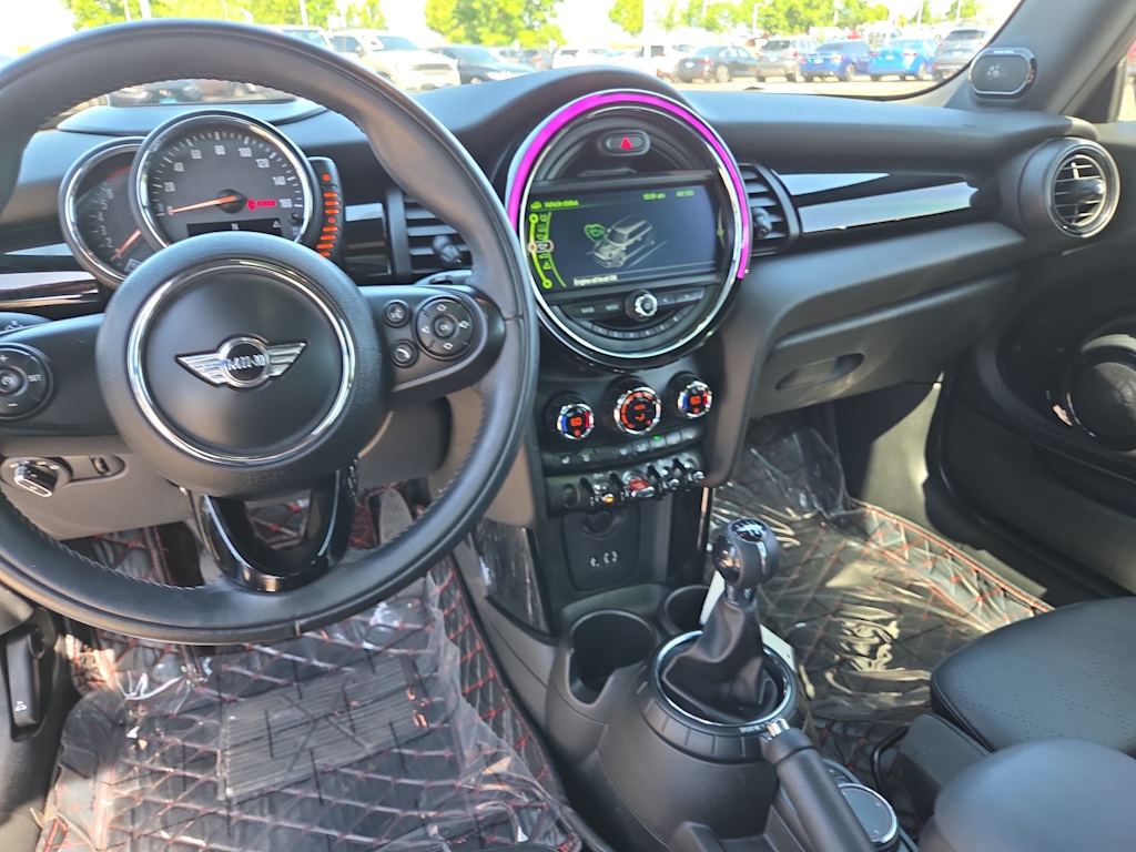 Thumbnail: 2017 MINI Cooper - 2