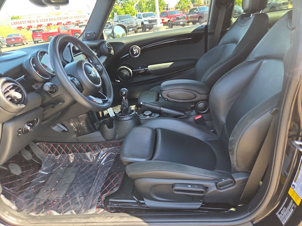 Thumbnail: 2017 MINI Cooper - 10