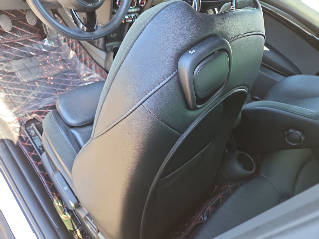 Thumbnail: 2017 MINI Cooper - 11
