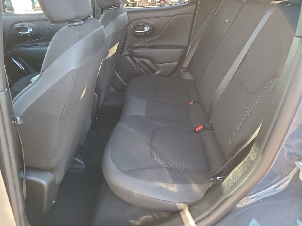 Thumbnail: 2020 Jeep Renegade - 29