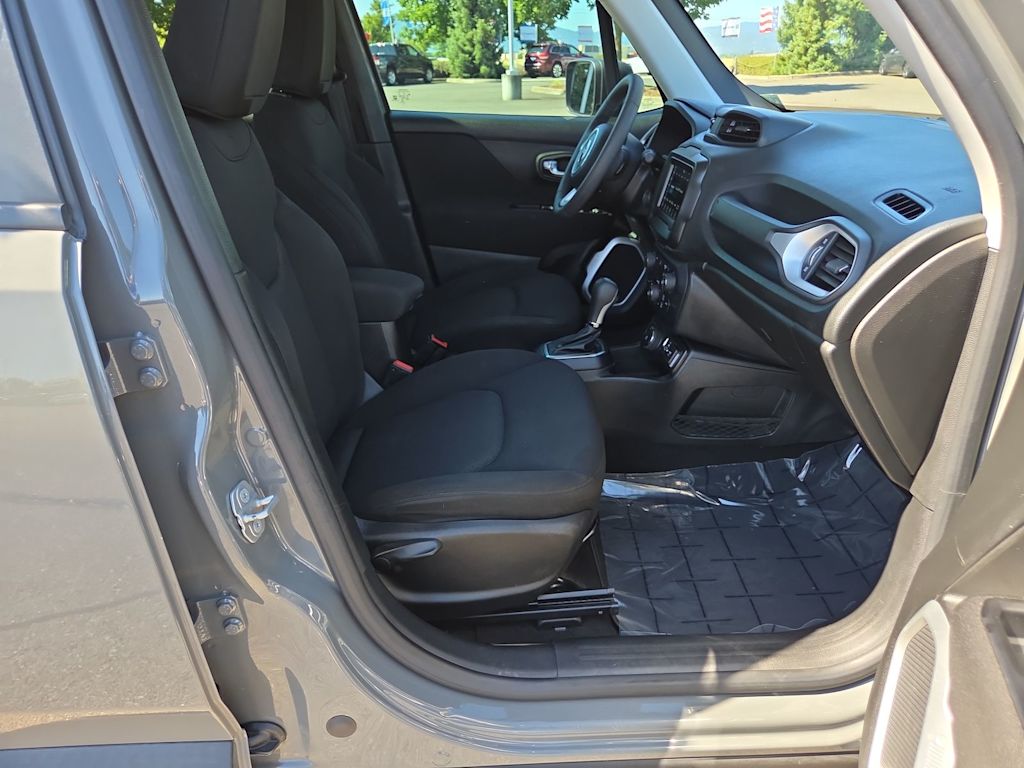 Thumbnail: 2021 Jeep Renegade - 12