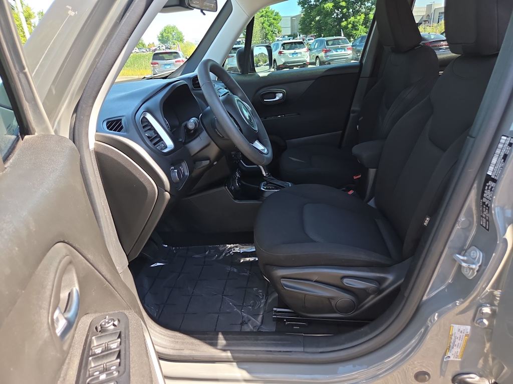 Thumbnail: 2021 Jeep Renegade - 11