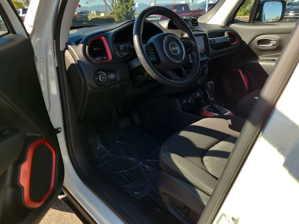 Thumbnail: 2022 Jeep Renegade - 23