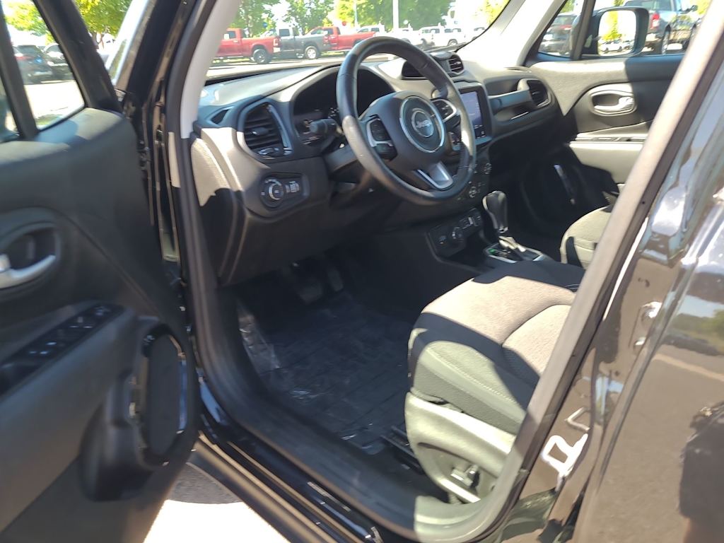 Thumbnail: 2023 Jeep Renegade - 23