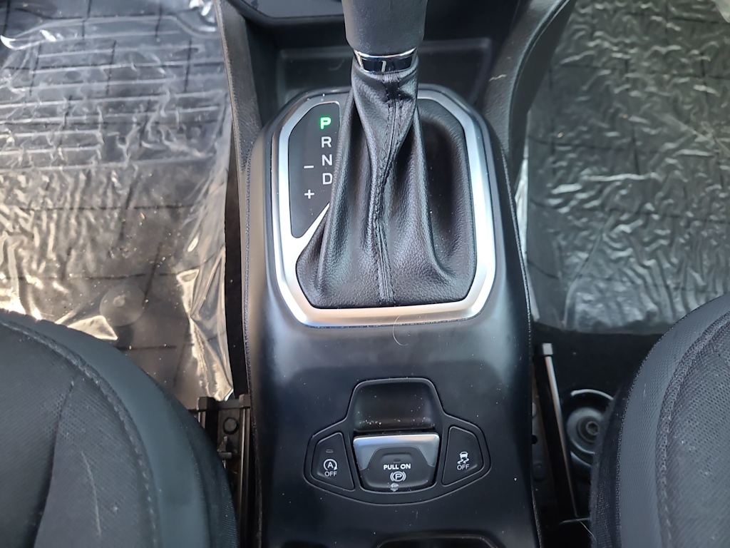 Thumbnail: 2023 Jeep Renegade - 14