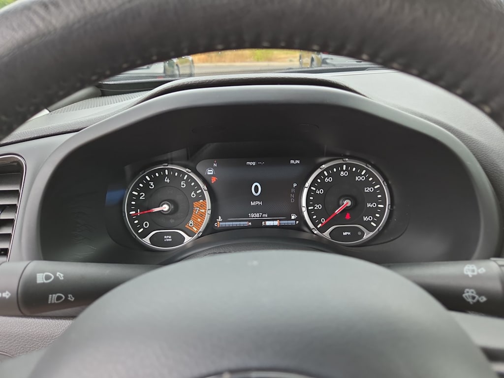 Thumbnail: 2023 Jeep Renegade - 17