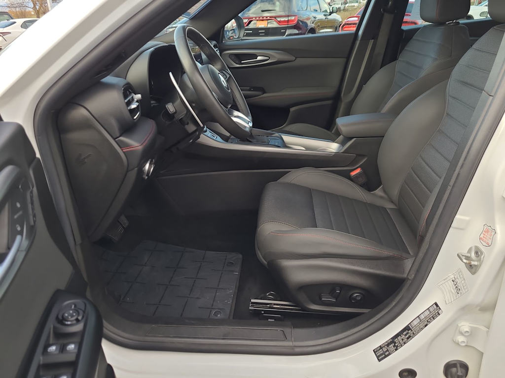 Thumbnail: 2024 Dodge Hornet - 11