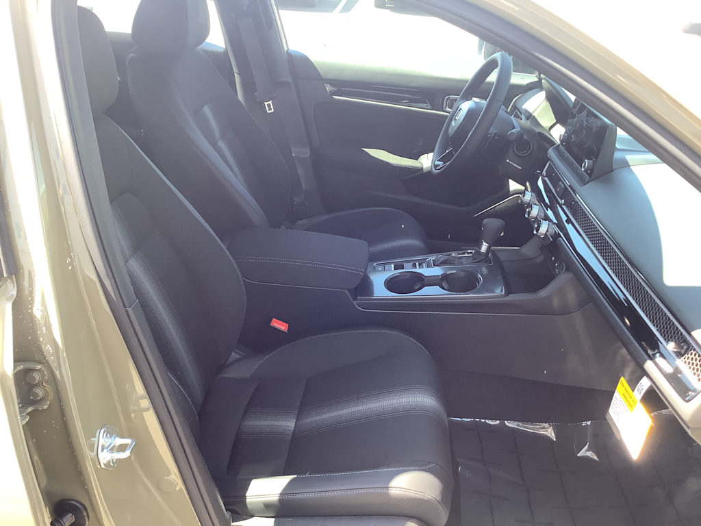 2025 Honda Civic Sport 12