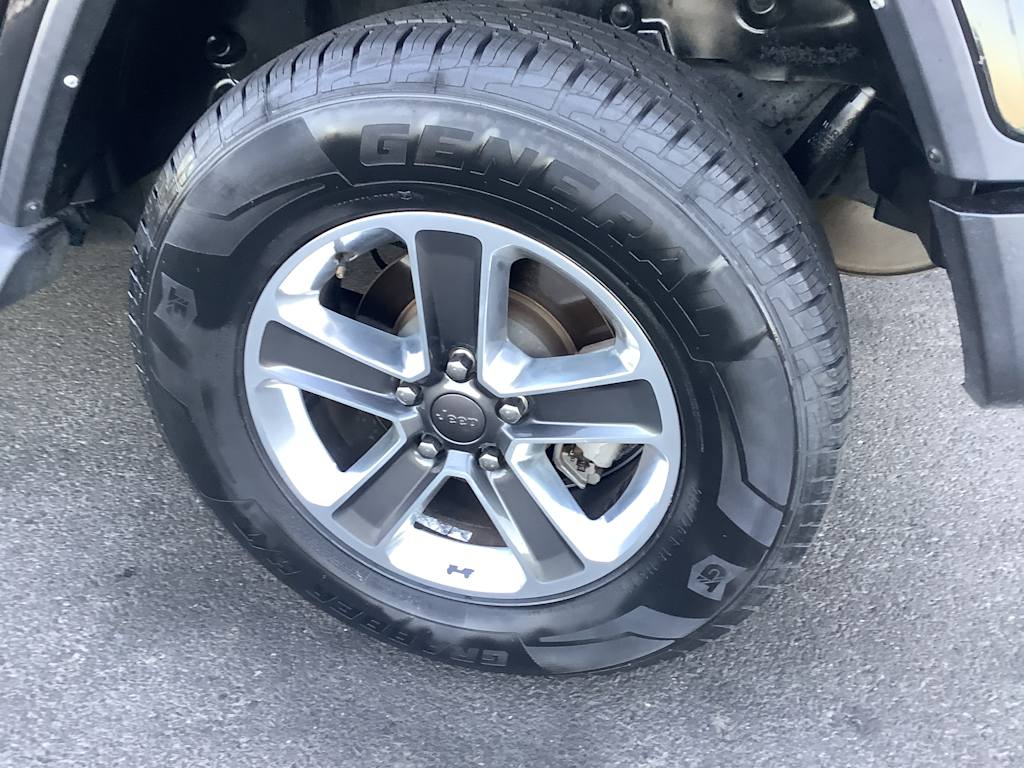 Thumbnail: 2022 Jeep Wrangler - 8