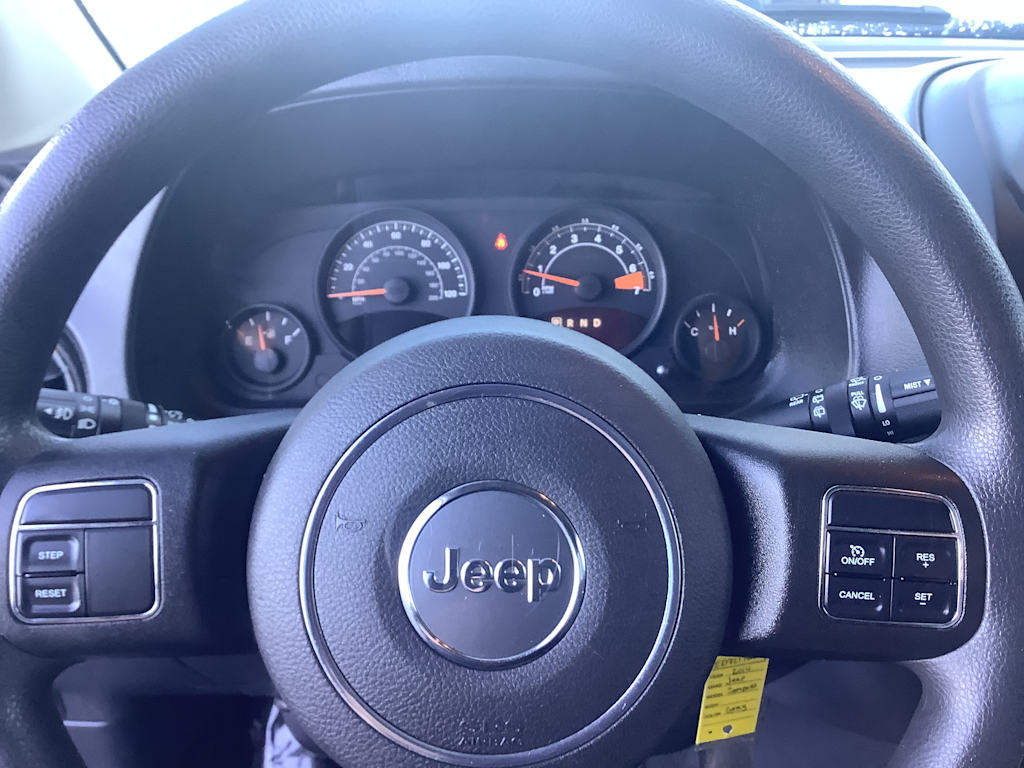 Thumbnail: 2014 Jeep Compass - 21