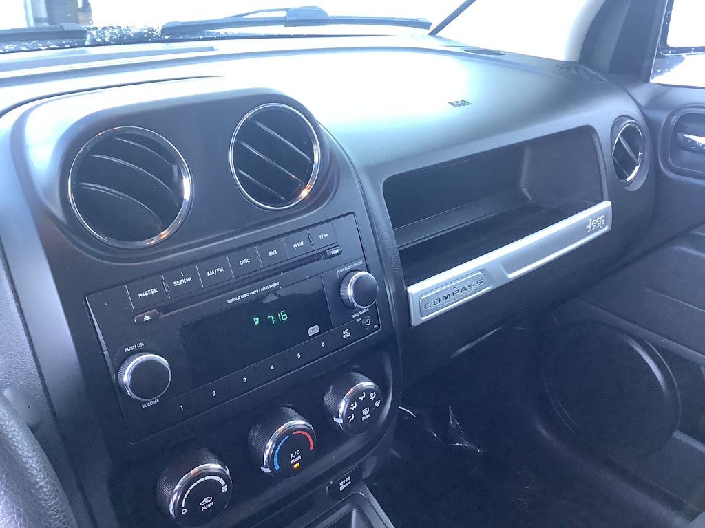 Thumbnail: 2014 Jeep Compass - 14