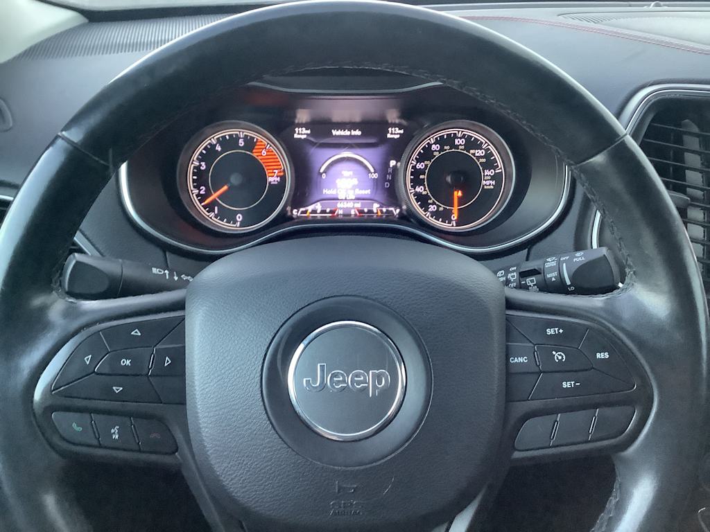 Thumbnail: 2019 Jeep Cherokee - 20