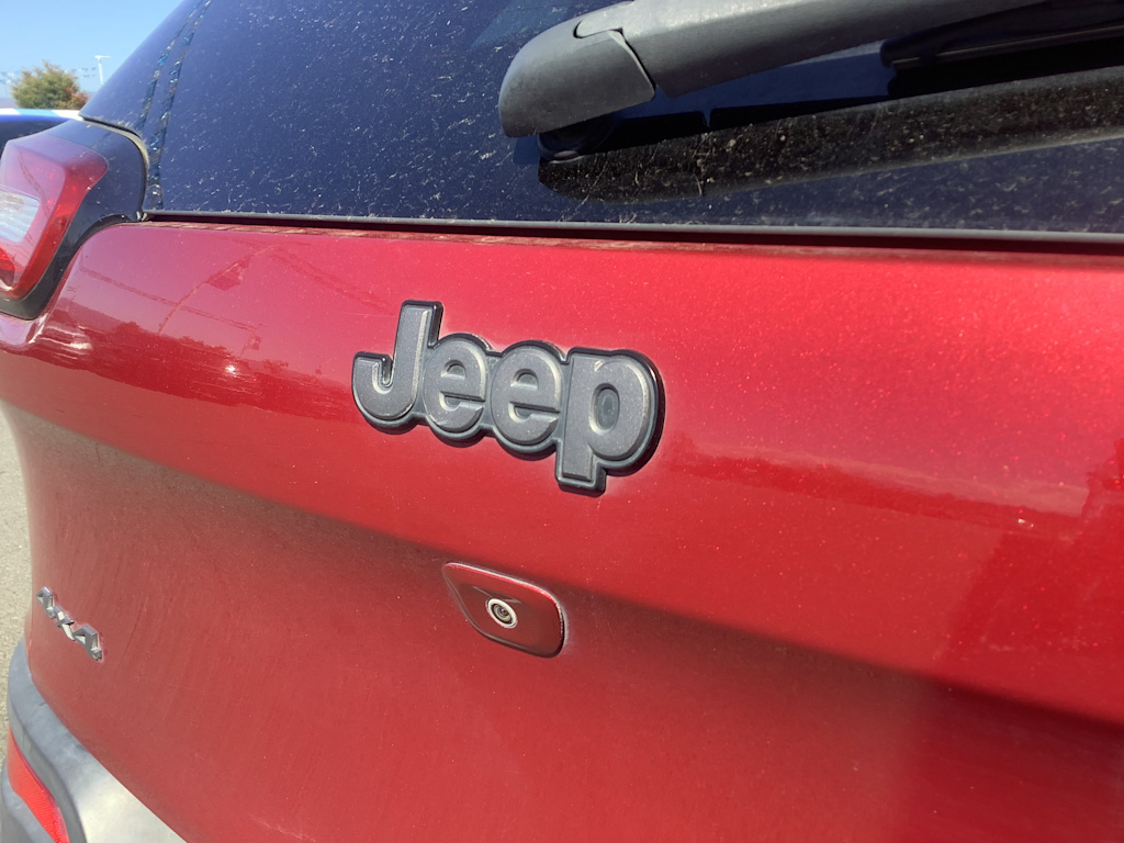 Thumbnail: 2017 Jeep Cherokee - 6