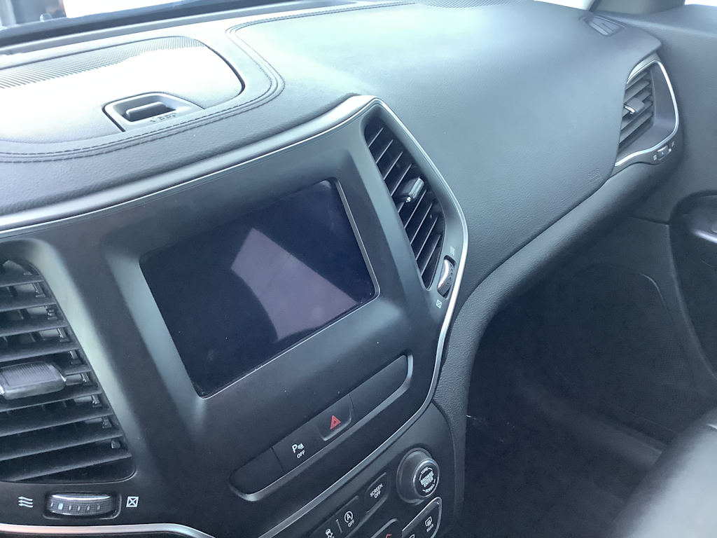 Thumbnail: 2020 Jeep Cherokee - 14
