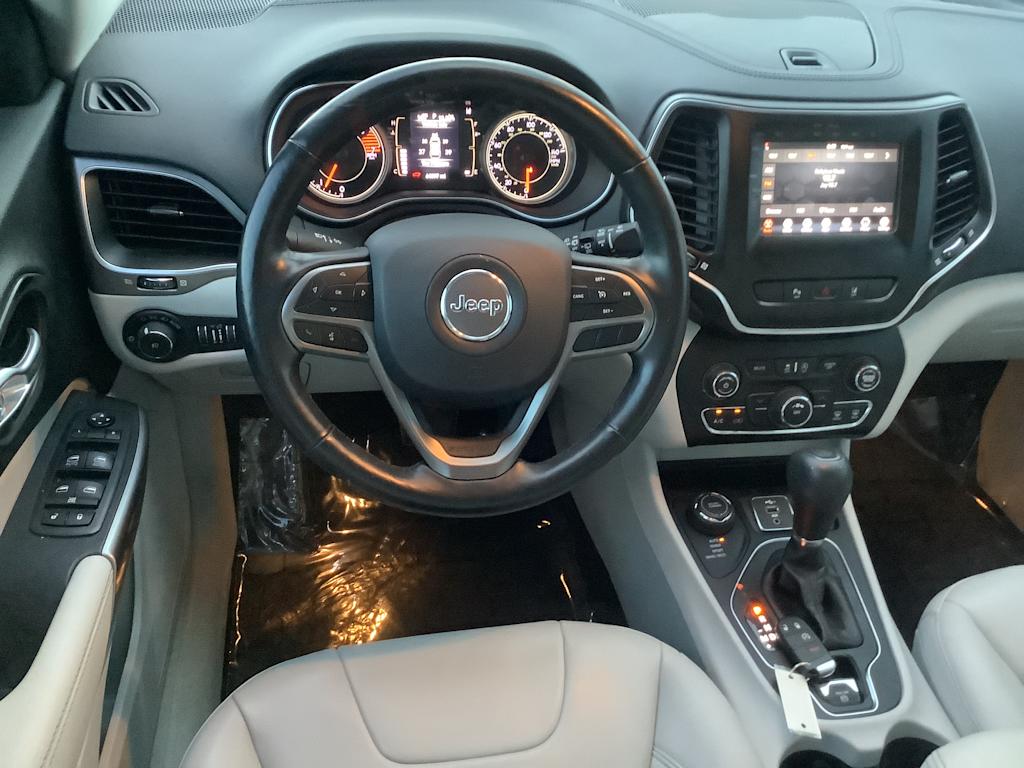 Thumbnail: 2021 Jeep Cherokee - 10