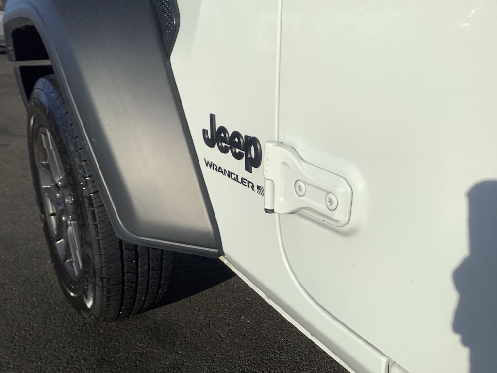 Thumbnail: 2024 Jeep Wrangler - 6